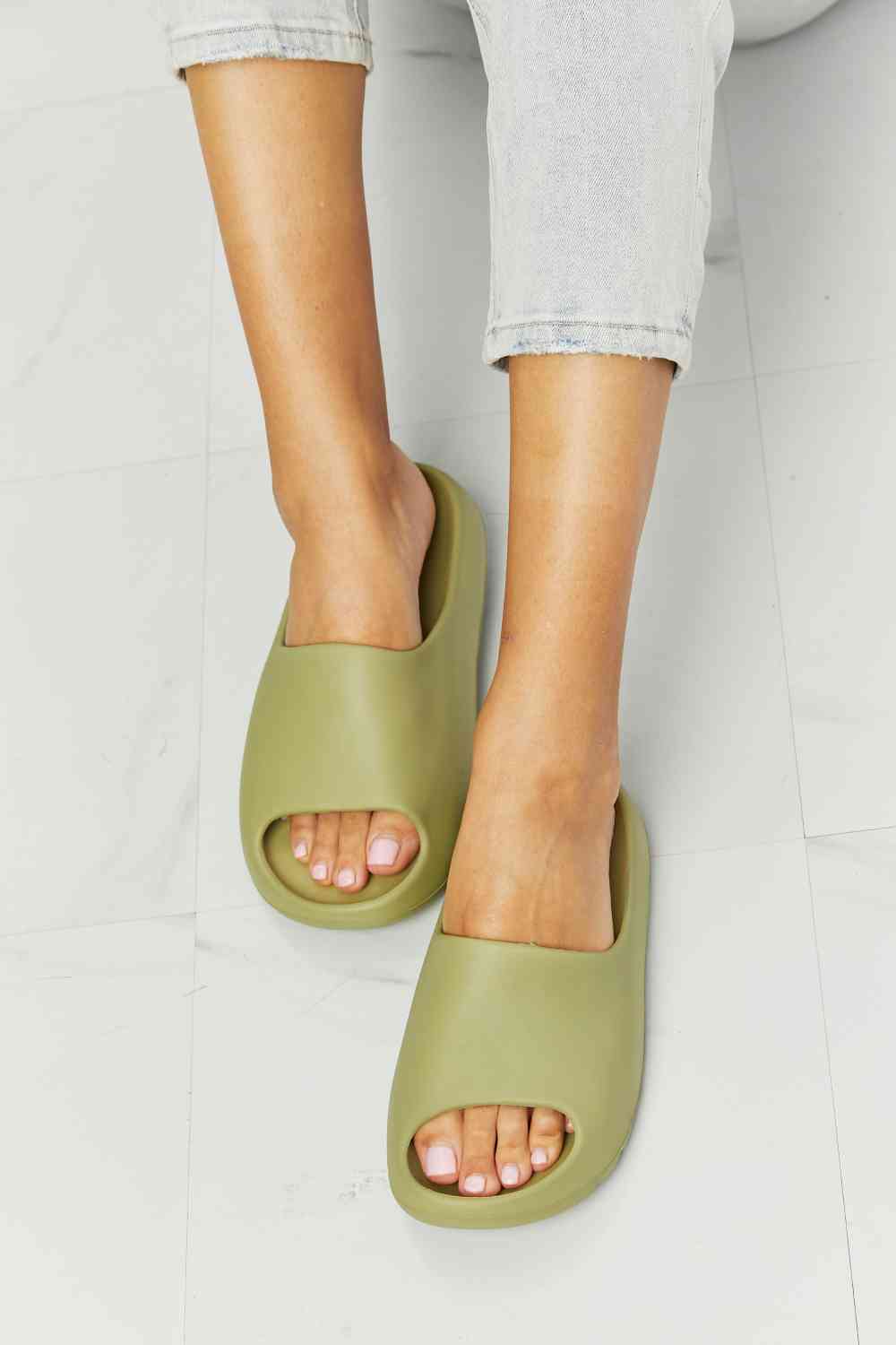 Comfort Zone Slides in Green