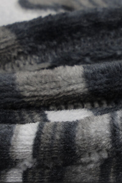 Fleece Decorative Throw Blanket